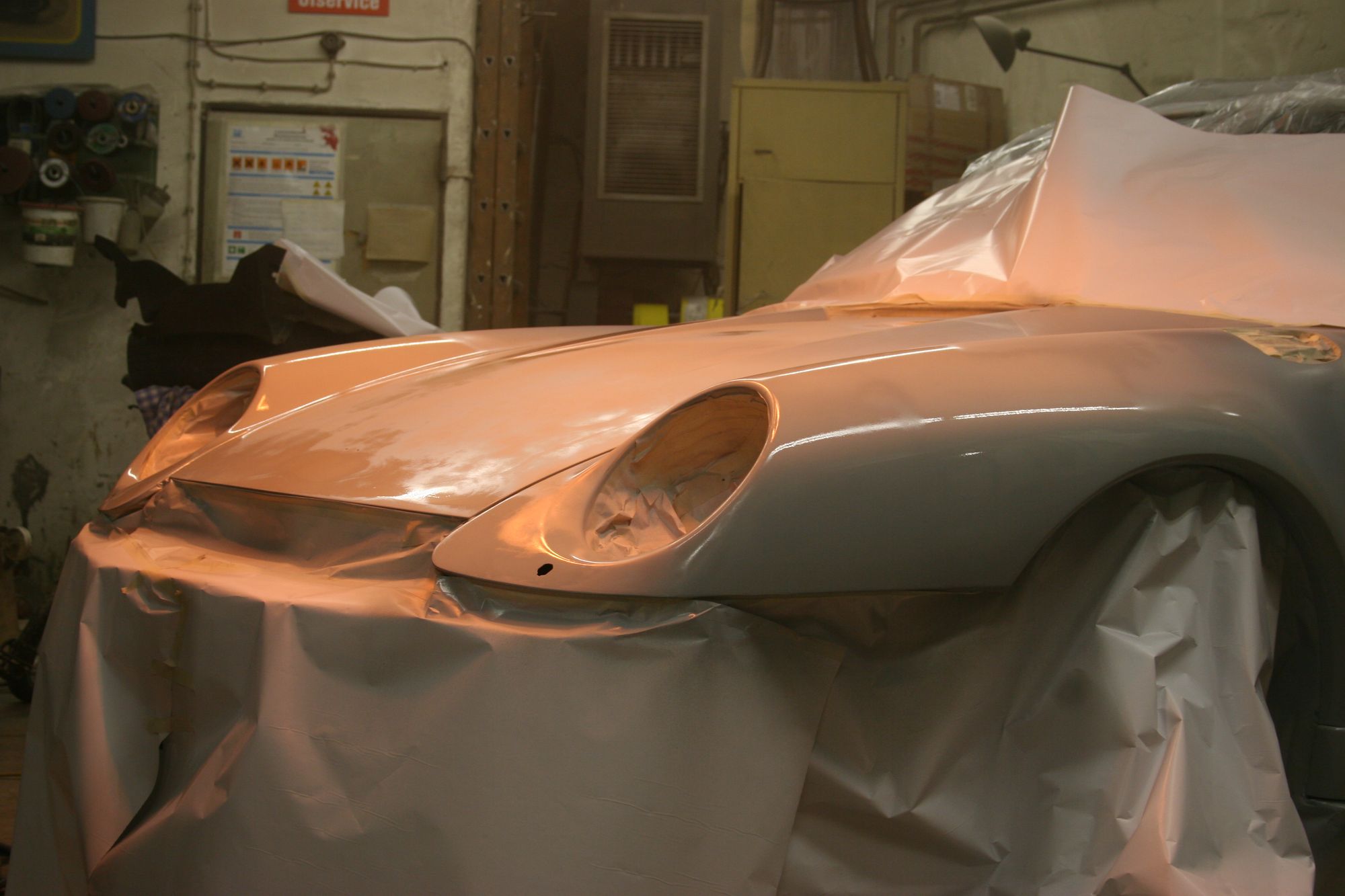 Backgound image of backgroundImages/Porsche_spachteln3.jpg